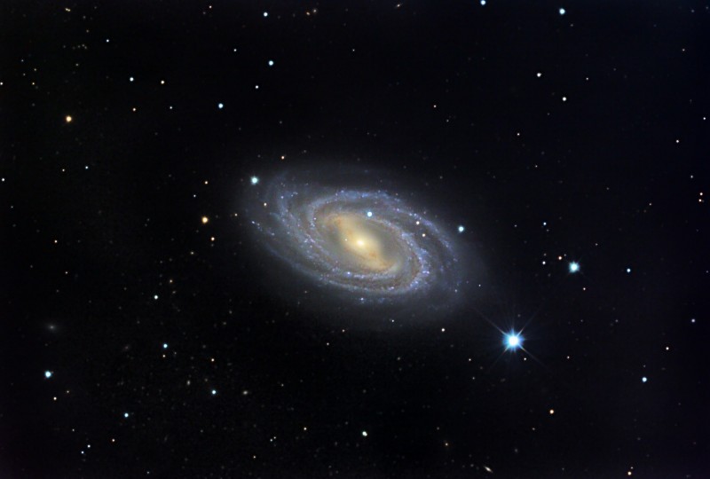 M109